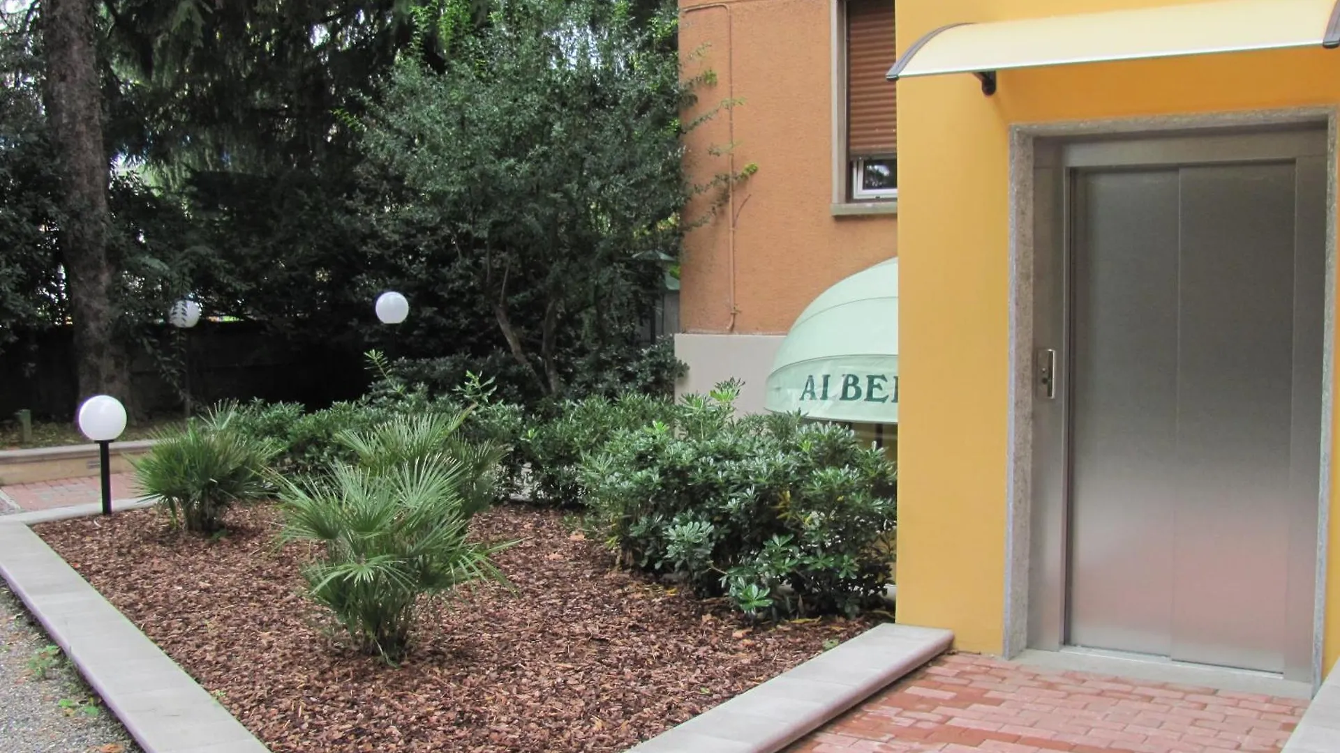 Albergo Hotel Giardino Desio