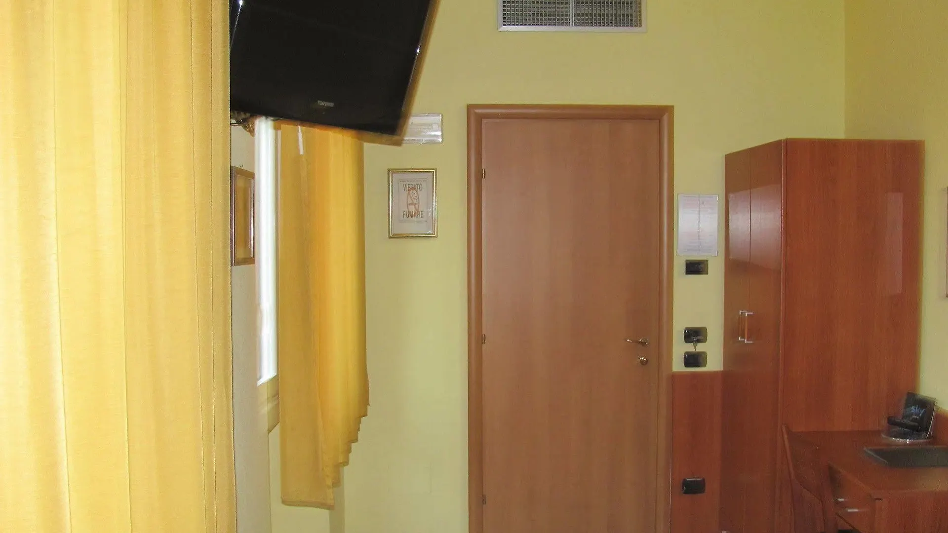 Albergo Hotel Giardino Desio 2*,  Italy